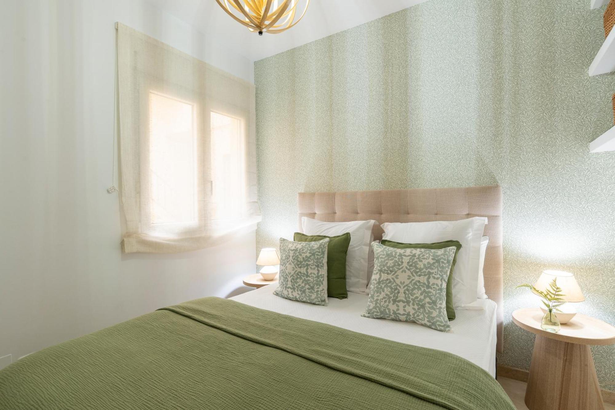Apartment & Pool In Malaga City Center ภายนอก รูปภาพ