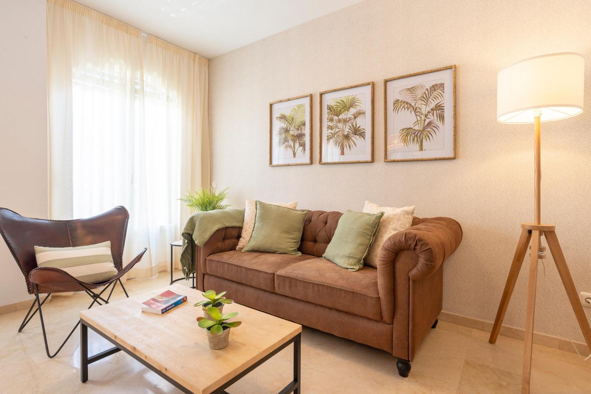 Apartment & Pool In Malaga City Center ภายนอก รูปภาพ