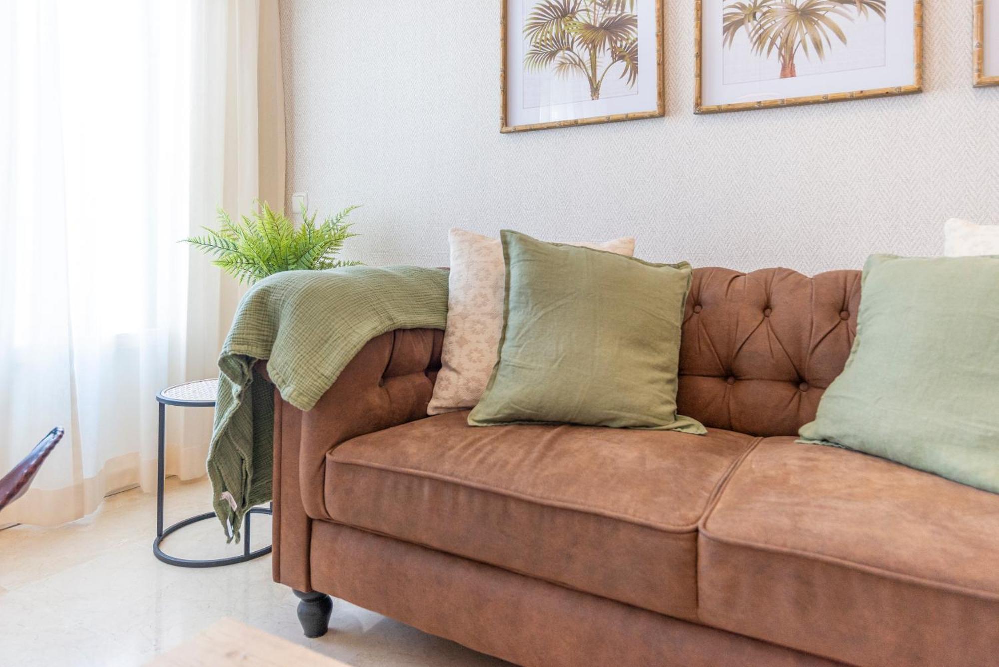 Apartment & Pool In Malaga City Center ภายนอก รูปภาพ