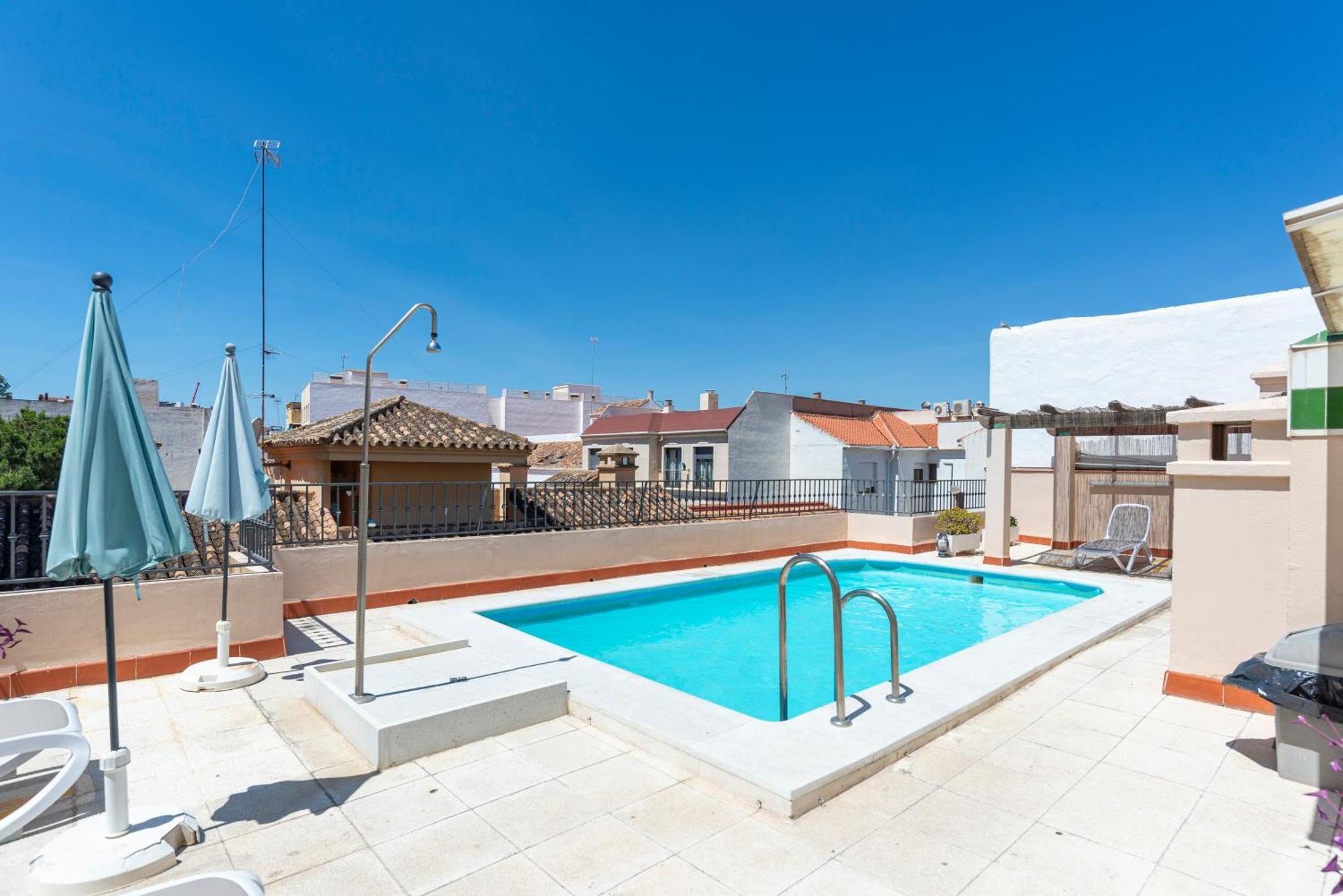 Apartment & Pool In Malaga City Center ภายนอก รูปภาพ